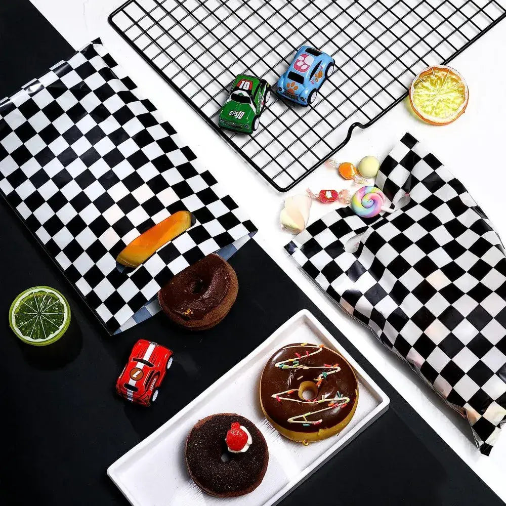 Black & White Checkered Plastic Party Bags 10pk
